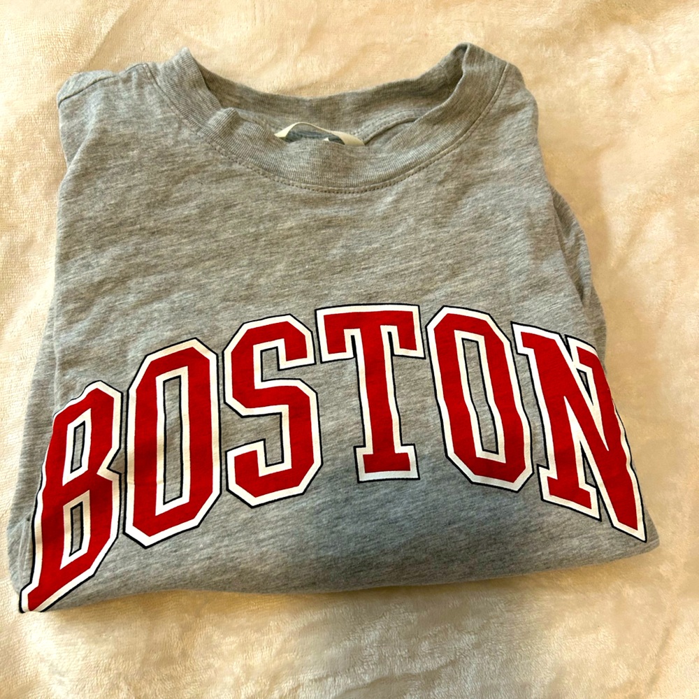 H &M Boston tee